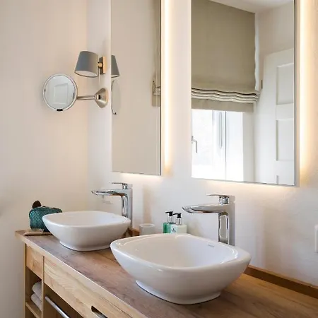 Reetdorf Geltinger Birk Kuenstlerkate Eisvogel בית נופש *